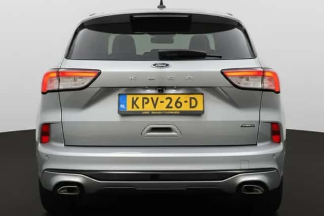 Ford Kuga (2022) thumbnail 5