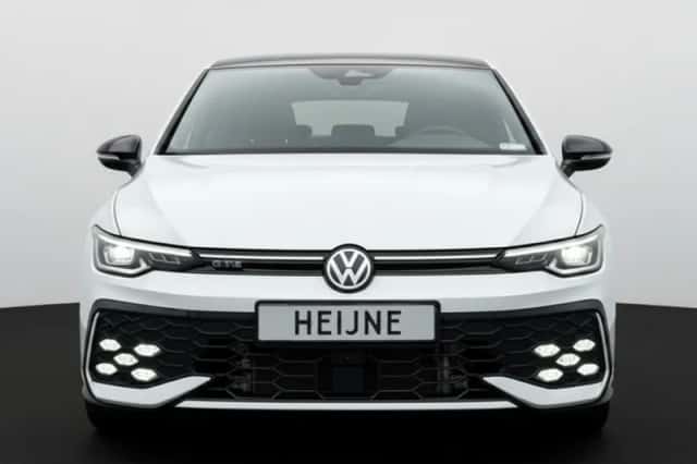Volkswagen Golf (2025) thumbnail 2