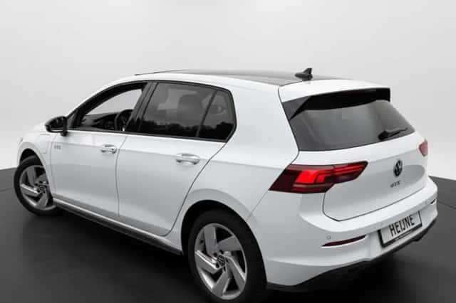 Volkswagen Golf (2025) thumbnail 5