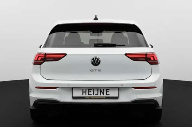 Volkswagen Golf (2025) thumbnail 6