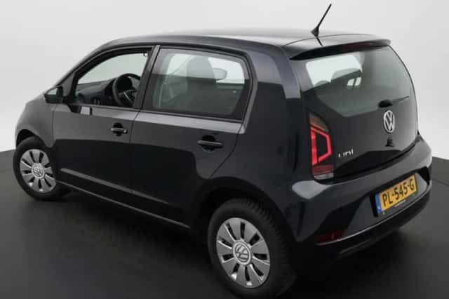 Volkswagen Up! (2017) thumbnail 6
