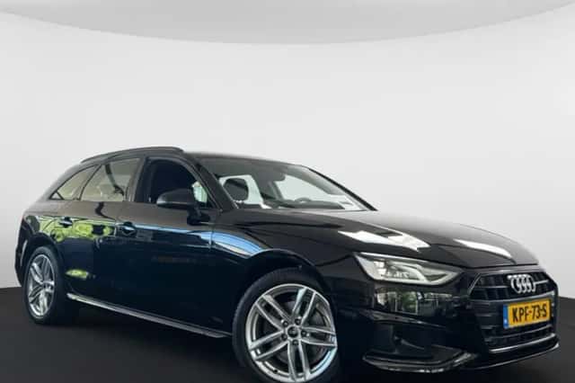Audi A4 (2023) thumbnail 3