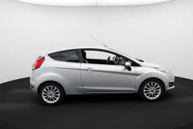 Ford Fiesta (2014) thumbnail 4