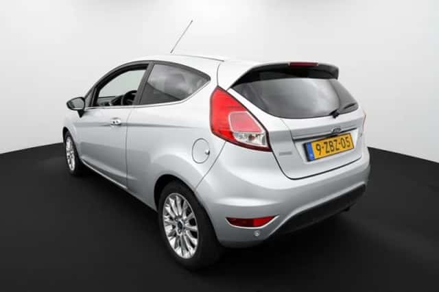 Ford Fiesta (2014) thumbnail 6