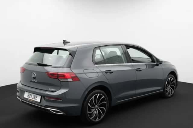 Volkswagen Golf (2021) thumbnail 6