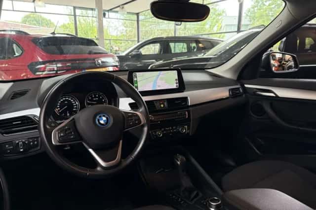 BMW X1 (2022) thumbnail 2