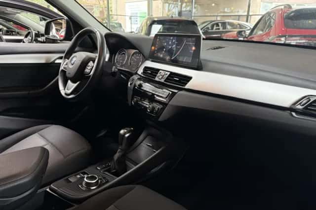 BMW X1 (2022) thumbnail 4