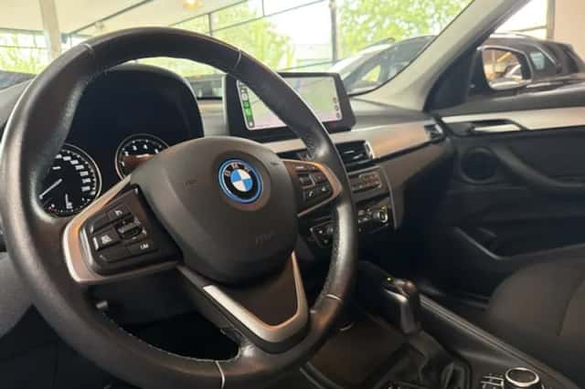 BMW X1 (2022) thumbnail 5