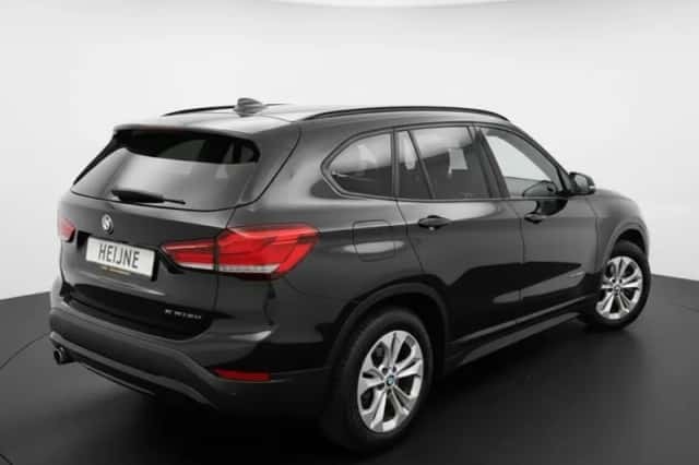 BMW X1 (2022) thumbnail 4