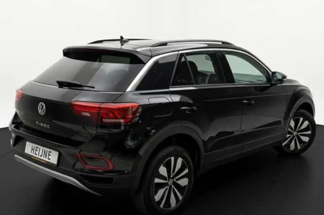 Volkswagen T-Roc (2025) thumbnail 4