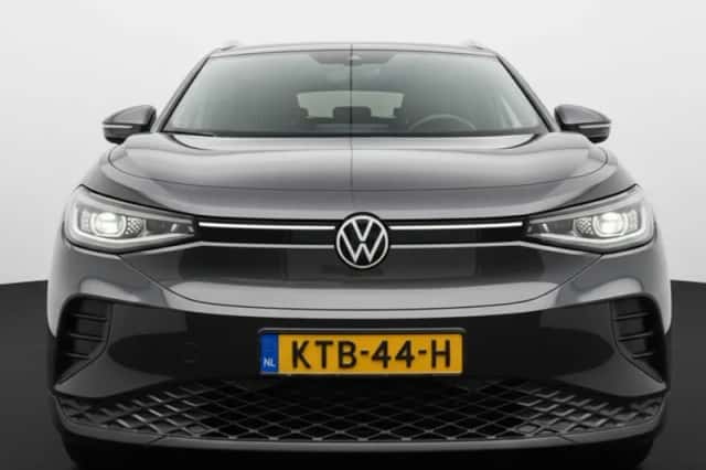 Volkswagen ID.4 (2021) thumbnail 2
