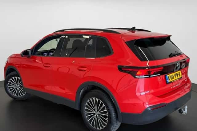 Volkswagen Tiguan (2025) thumbnail 5