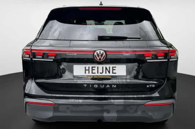 Volkswagen Tiguan (2025) thumbnail 5