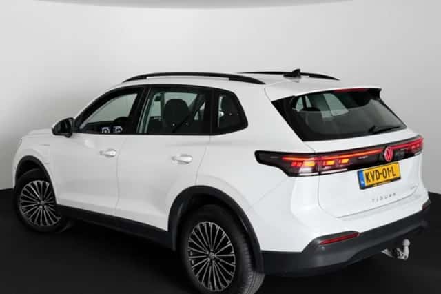 Volkswagen Tiguan (2025) thumbnail 5