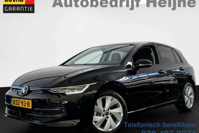 Volkswagen Golf (2025) thumbnail 1