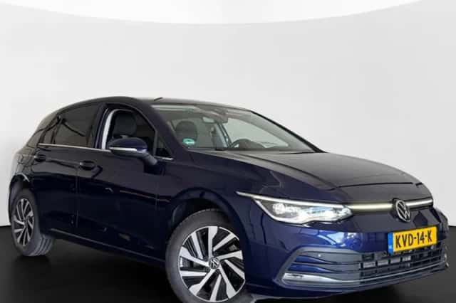 Volkswagen Golf (2022) thumbnail 4