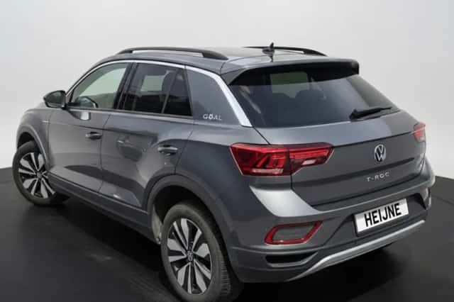 Volkswagen T-Roc (2025) thumbnail 2