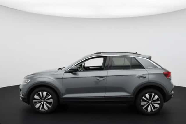 Volkswagen T-Roc (2025) thumbnail 3