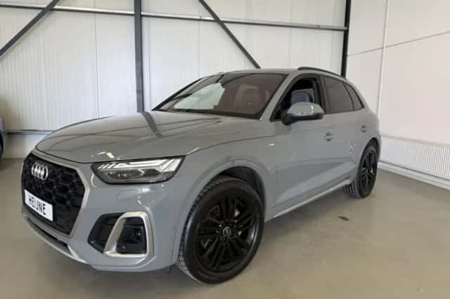 Audi Q5 (2022) thumbnail 2