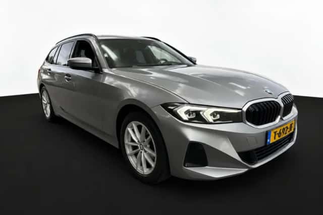 BMW 3-Serie (2023) thumbnail 4