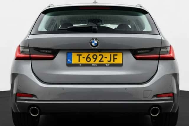 BMW 3-Serie (2023) thumbnail 5