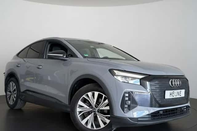 Audi Q4 e-tron (2023) thumbnail 3