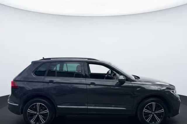Volkswagen Tiguan (2022) thumbnail 6