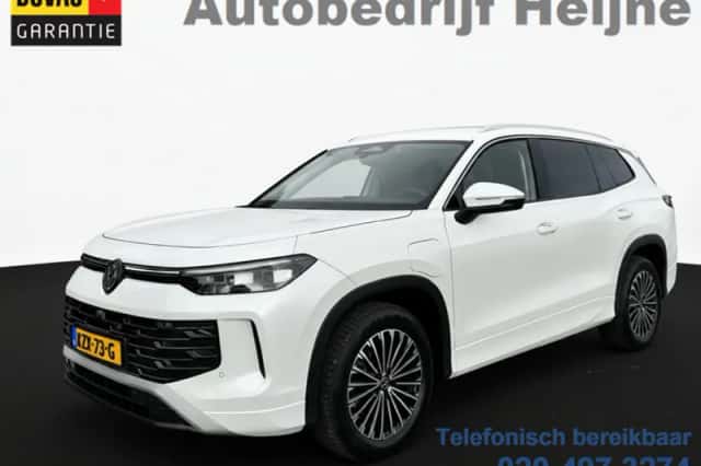 Volkswagen Tayron (2025) thumbnail 1