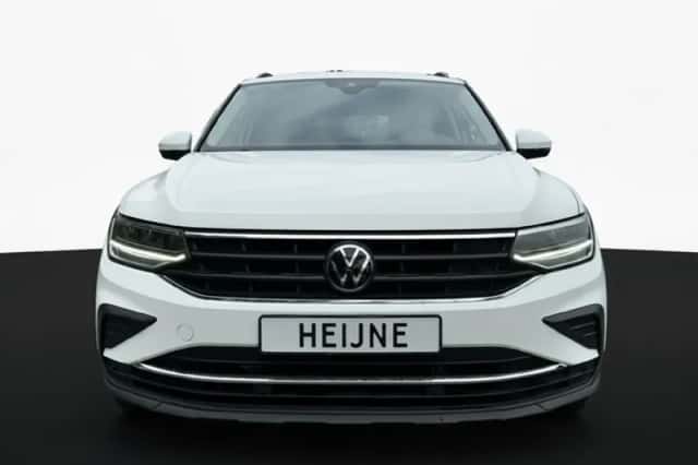 Volkswagen Tiguan (2021) thumbnail 5