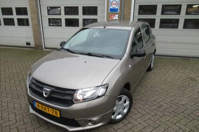 Dacia Sandero (2013) thumbnail 1