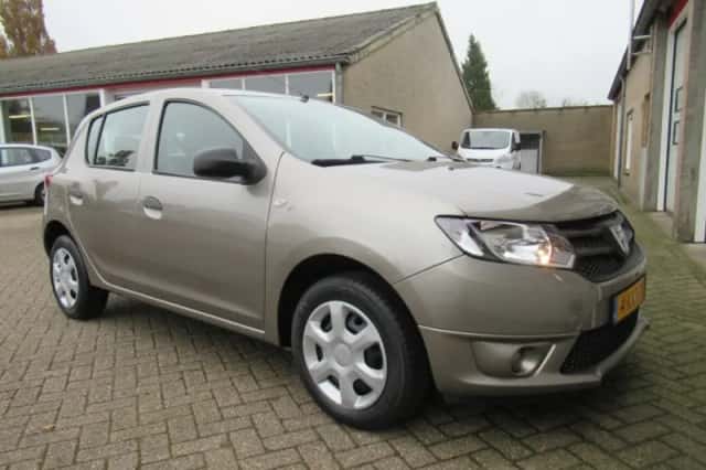 Dacia Sandero (2013) thumbnail 12