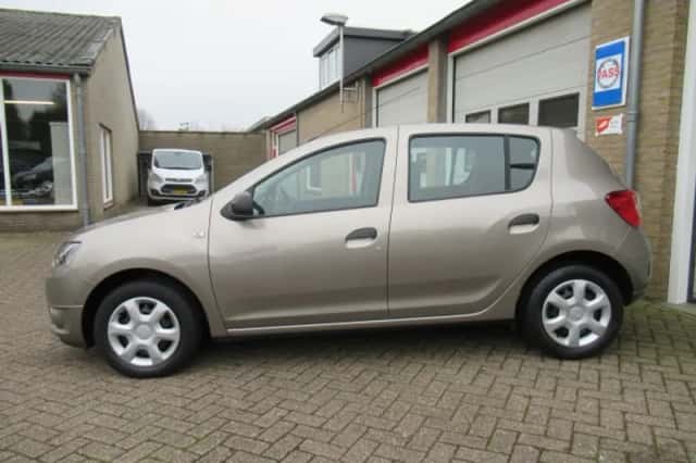 Dacia Sandero (2013) thumbnail 14