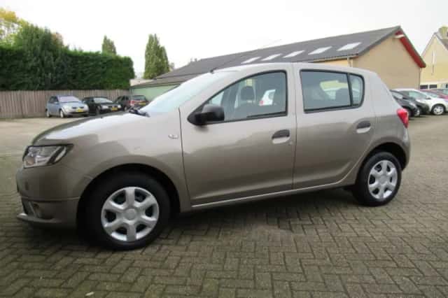 Dacia Sandero (2013) thumbnail 16