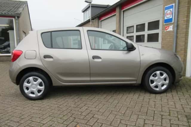 Dacia Sandero (2013) thumbnail 17