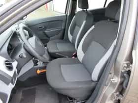 Dacia Sandero (2013) thumbnail 3