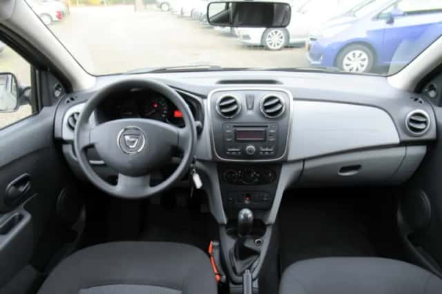 Dacia Sandero (2013) thumbnail 5