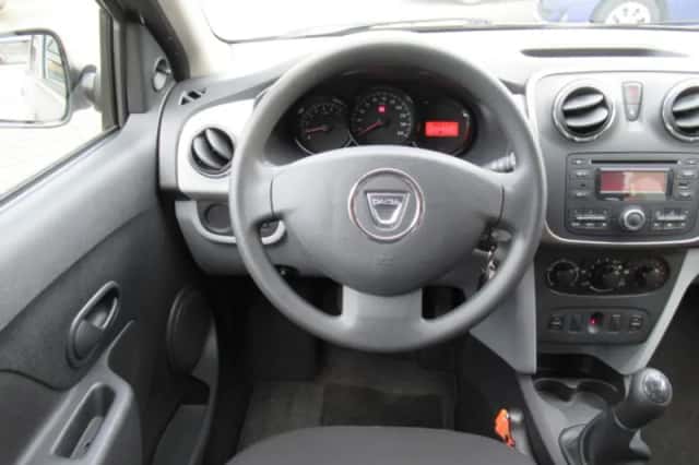Dacia Sandero (2013) thumbnail 6