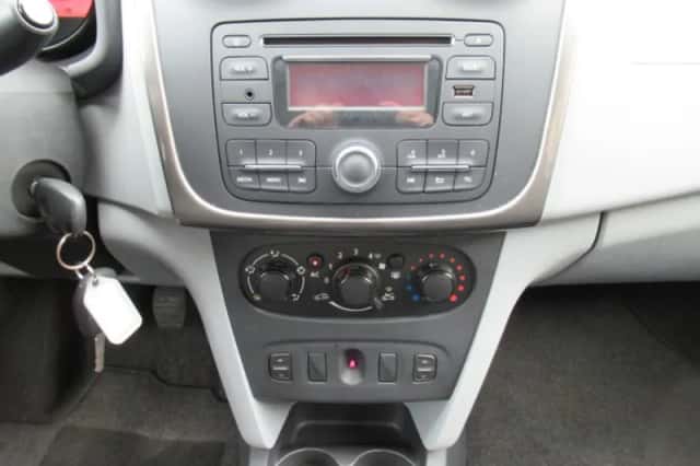 Dacia Sandero (2013) thumbnail 7