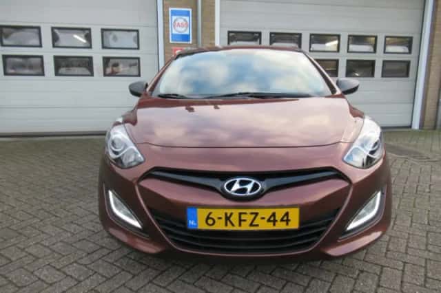 Hyundai i30 (2012) thumbnail 13