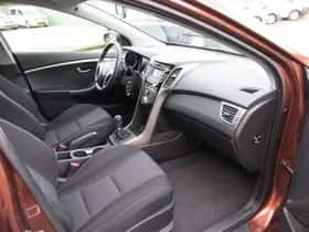 Hyundai i30 (2012) thumbnail 3