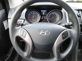 Hyundai i30 (2012) thumbnail 9