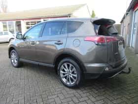 Toyota RAV4 (2017) thumbnail 12