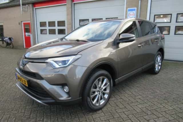 Toyota RAV4 (2017) thumbnail 13