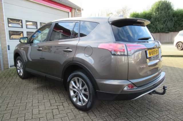Toyota RAV4 (2017) thumbnail 17