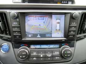 Toyota RAV4 (2017) thumbnail 7
