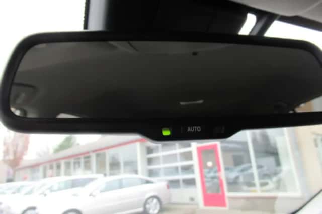Toyota RAV4 (2017) thumbnail 10