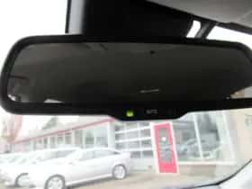 Toyota RAV4 (2017) thumbnail 10
