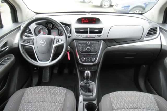 Opel Mokka (2012) thumbnail 4