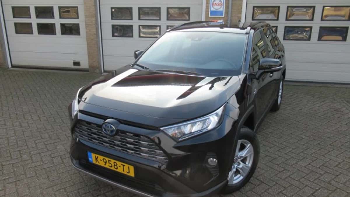 Toyota RAV4 — foto 1