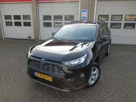 Toyota RAV4 (2021)